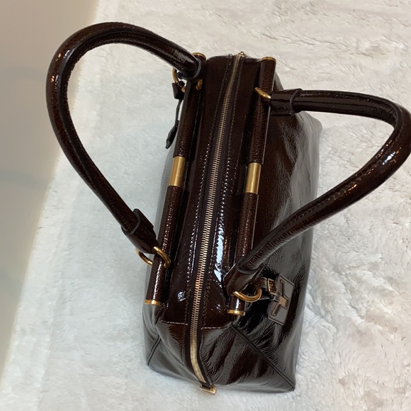 Yves Saint Laurent Majorelle Patent Leather Bag chocolate brown color - Picture 4 of 16